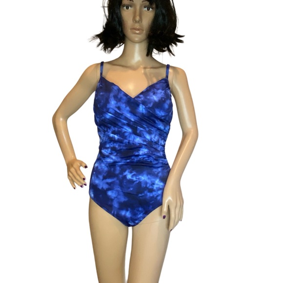 Aqua Green Blue Tie-Dyed UPF 50 Twist-Front One-Piece Swim Suit Size Medium NWT - Picture 2 of 9